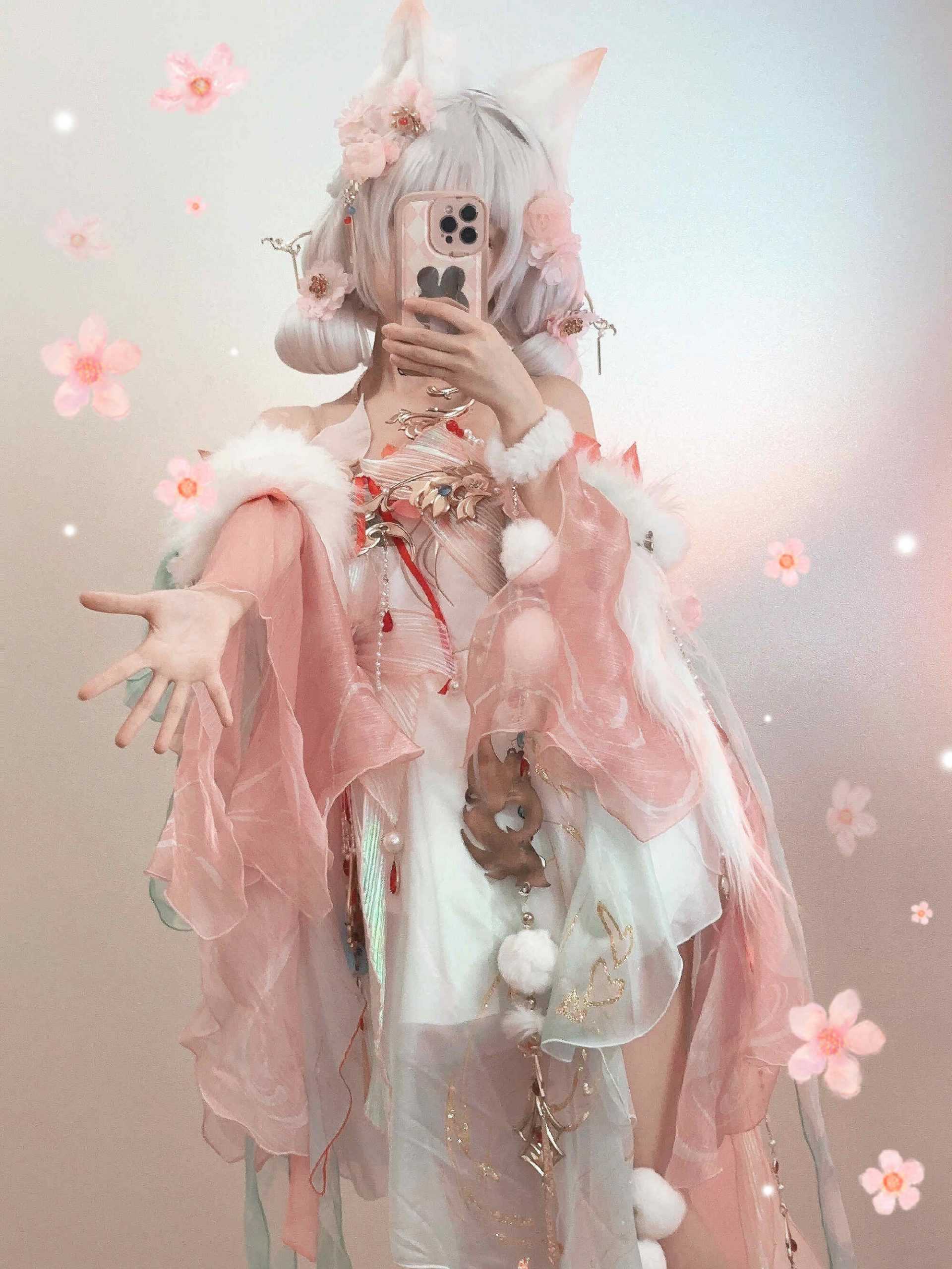 不要贪恋没意义的人或事，拎着垃圾的手怎么腾得出来接礼物