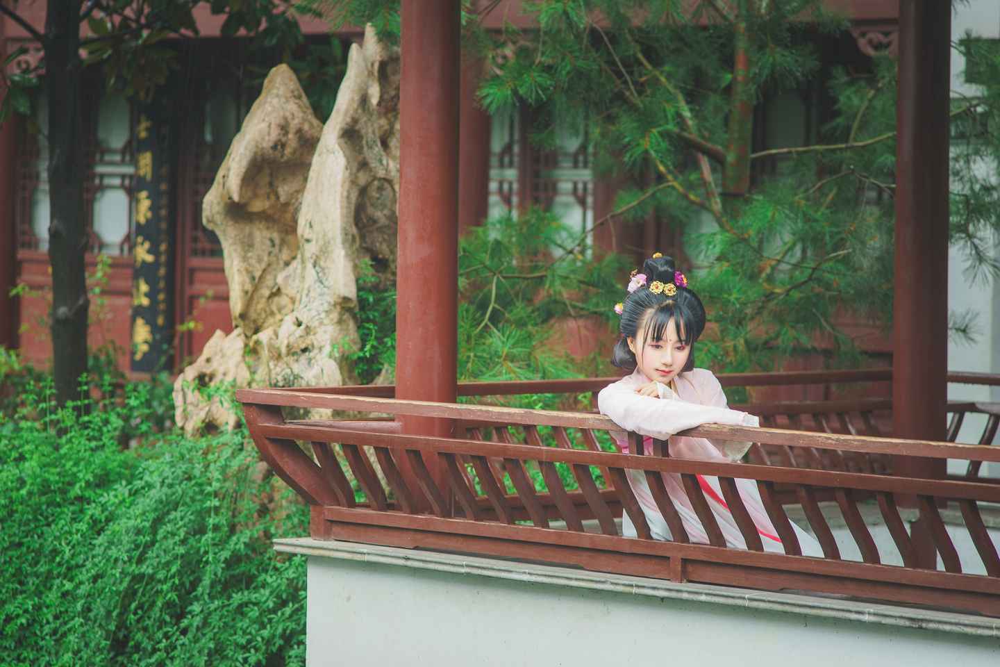 汉服 六月雅事 池亭赏鱼