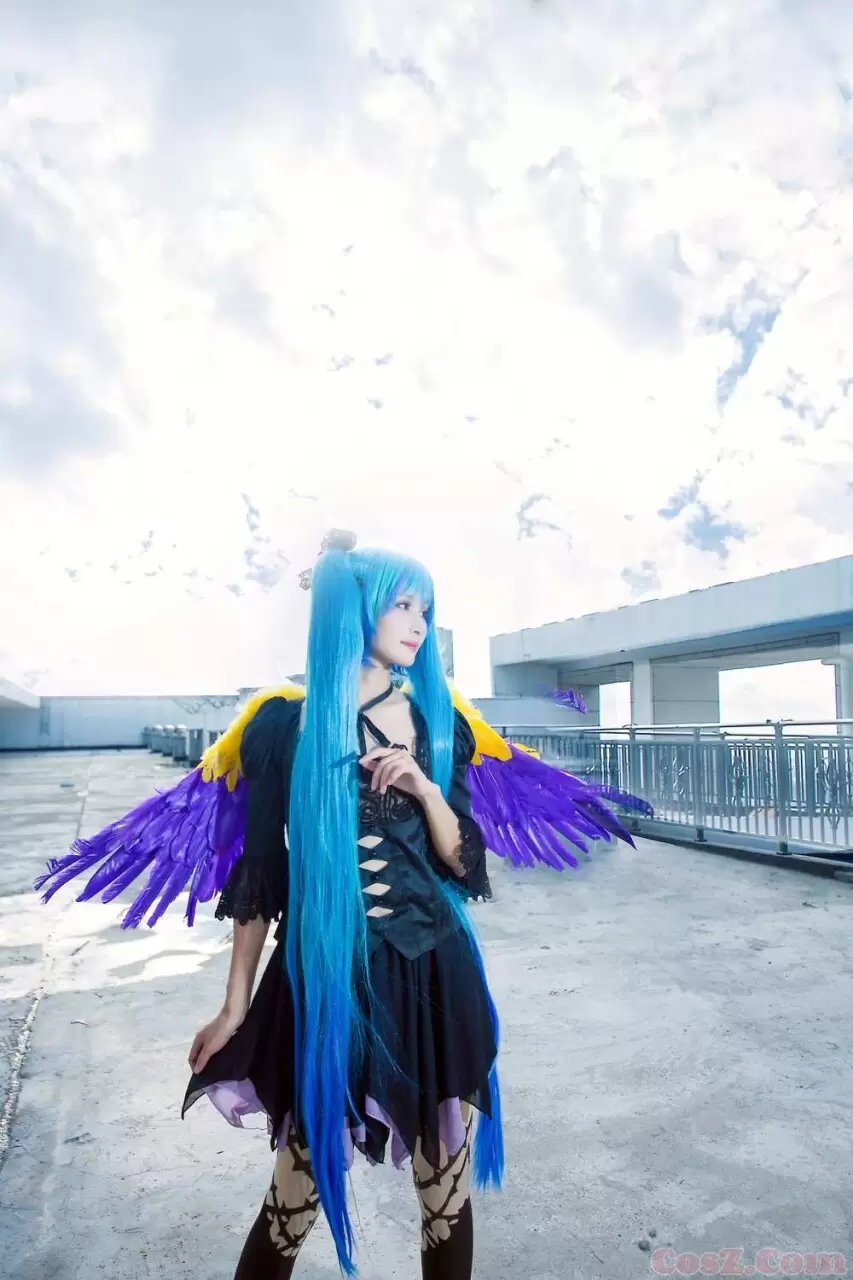 《C站·第196期》初音miku黑蓝色礼服带着翅膀的小精灵！