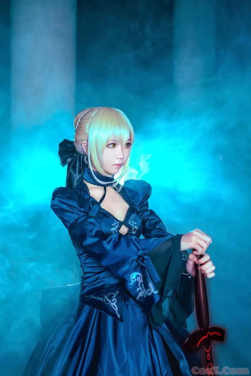 《C站·第138期》亚瑟王霸气出场你见过穿高跟的王么