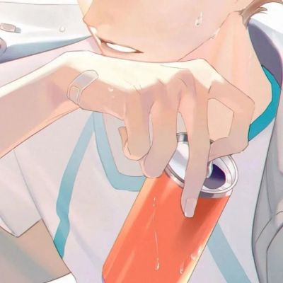 潮流帅气的男生动漫头像冷酷忧伤，笑着笑着笑成了冰冷的角色