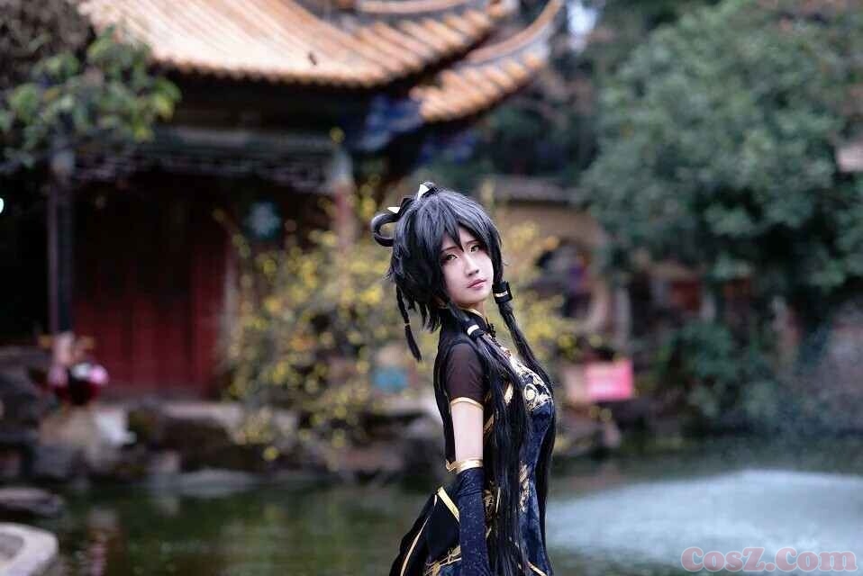 到世界外面居然蕾丝嘞出了一道嘞痕！