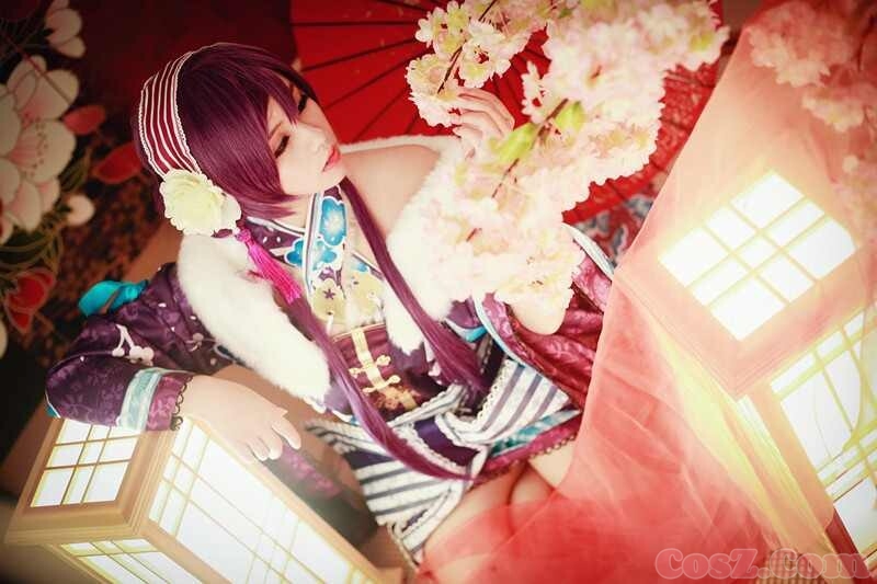 也许你看过小骨但是你看过穿丝袜的小骨么？